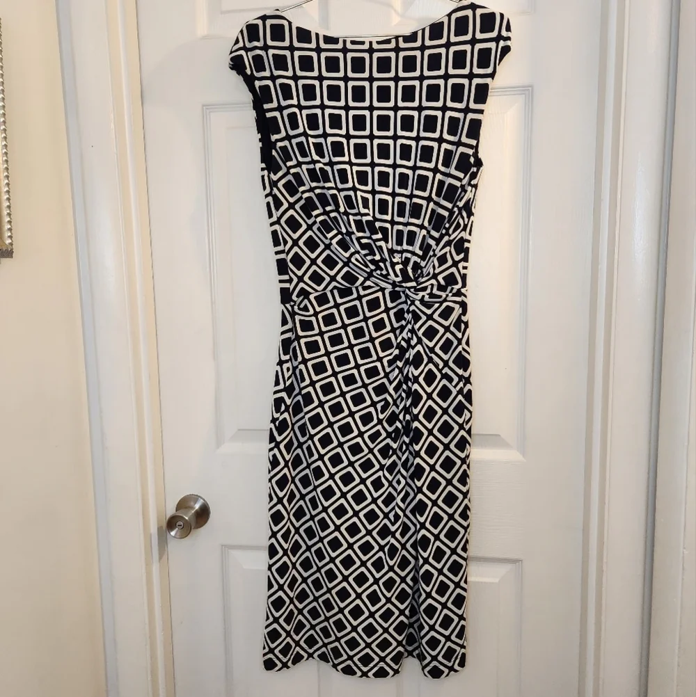 Lauren Ralph Lauren Shift Dress Sz: 8 Navy and White Geometric Dress - Picture 2 of 13